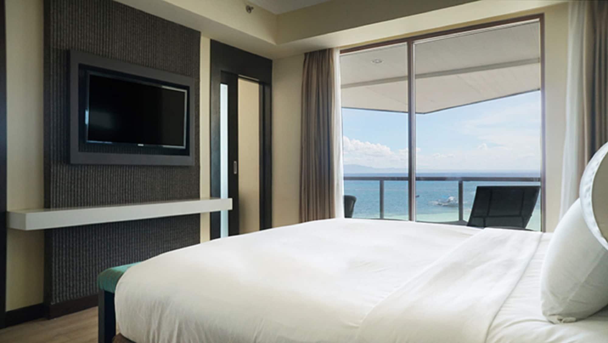 The Bellevue Resort Panglao Dış mekan fotoğraf A bedroom at the hotel