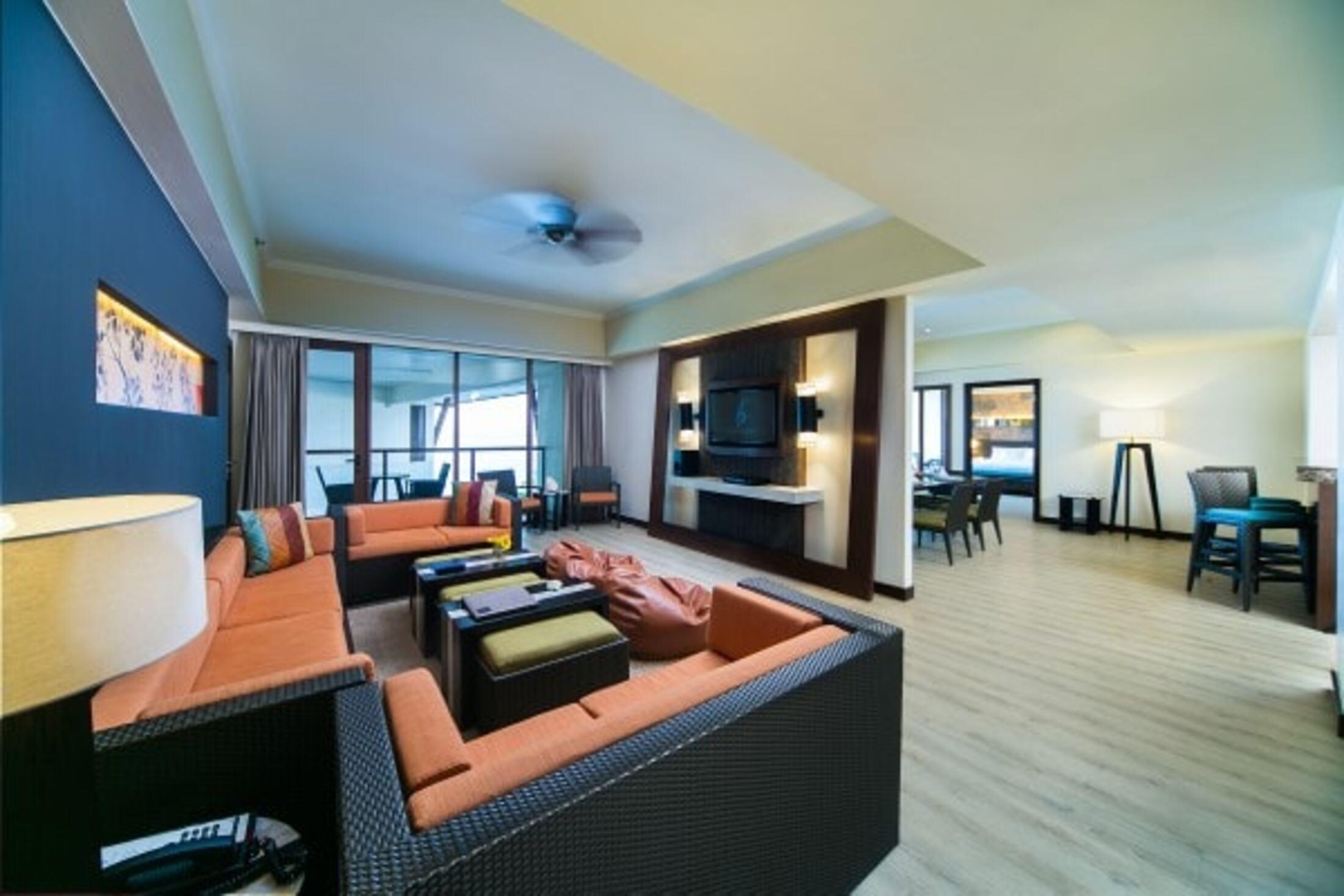 The Bellevue Resort Panglao Dış mekan fotoğraf Suite
