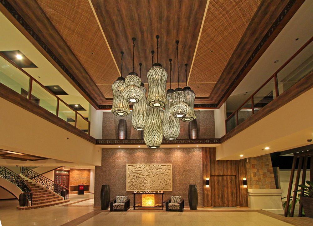 The Bellevue Resort Panglao Dış mekan fotoğraf The lobby of the hotel