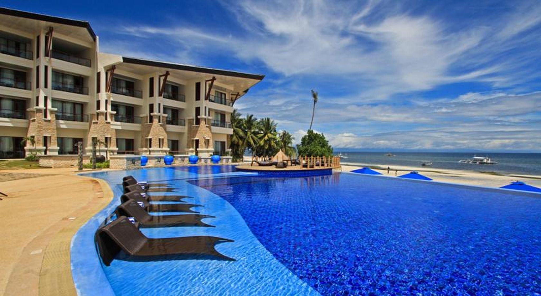 The Bellevue Resort Panglao Dış mekan fotoğraf Infinity pool at the Shangri-La Hotel, Mactan Resort