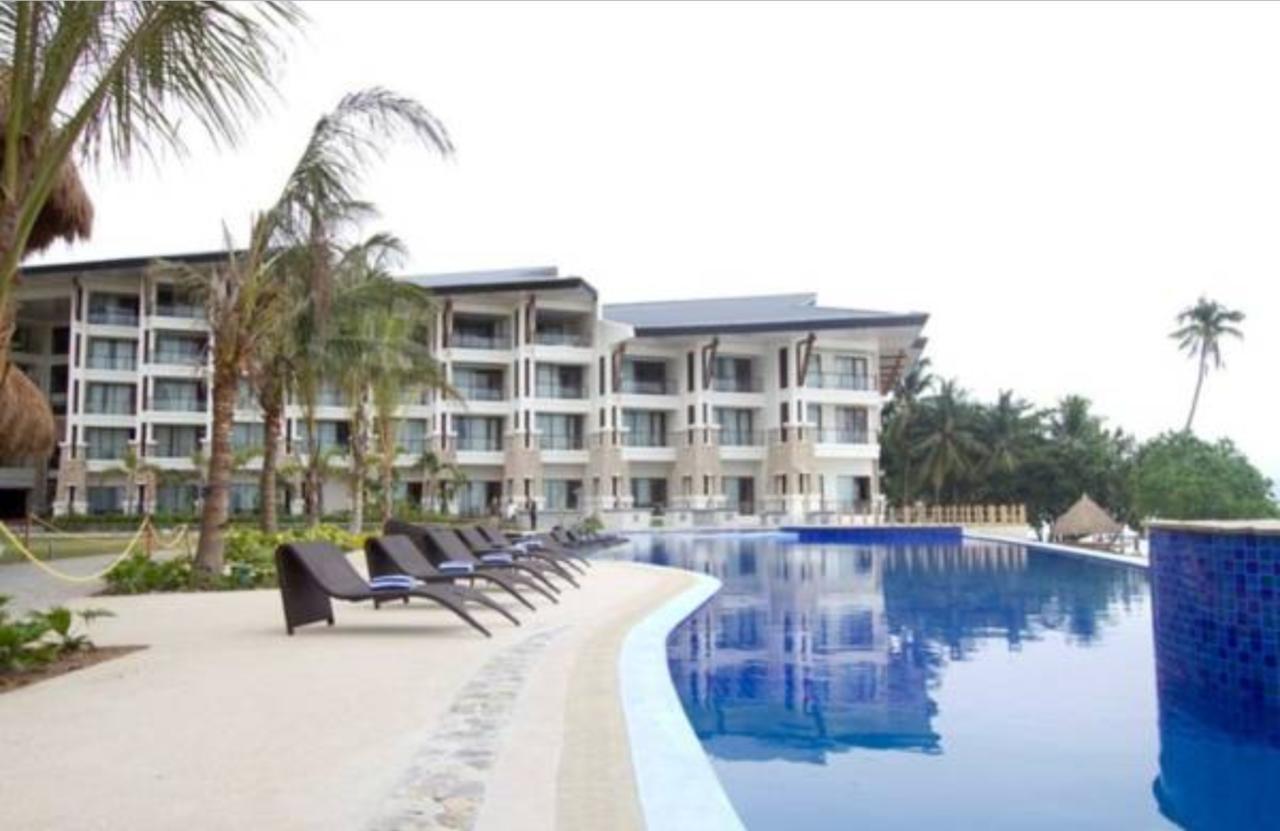 The Bellevue Resort Panglao Dış mekan fotoğraf The pool at the resort